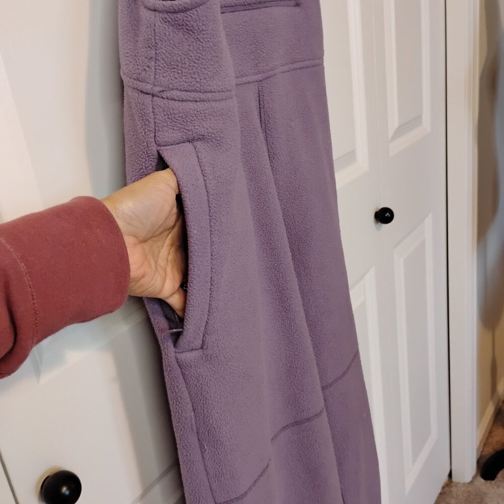 Aritzia TNA Women's Violet Haze Adjustable Strap Orwell Fleece Overall Size XS - Picture 3 of 7